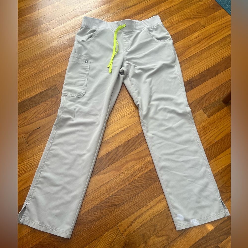 Figs Cade scrub pants. Size medium. Color Slate PO 1842